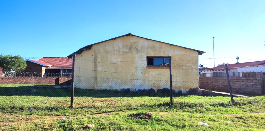 4 Bedroom Property for Sale in Kwa Nobuhle Eastern Cape